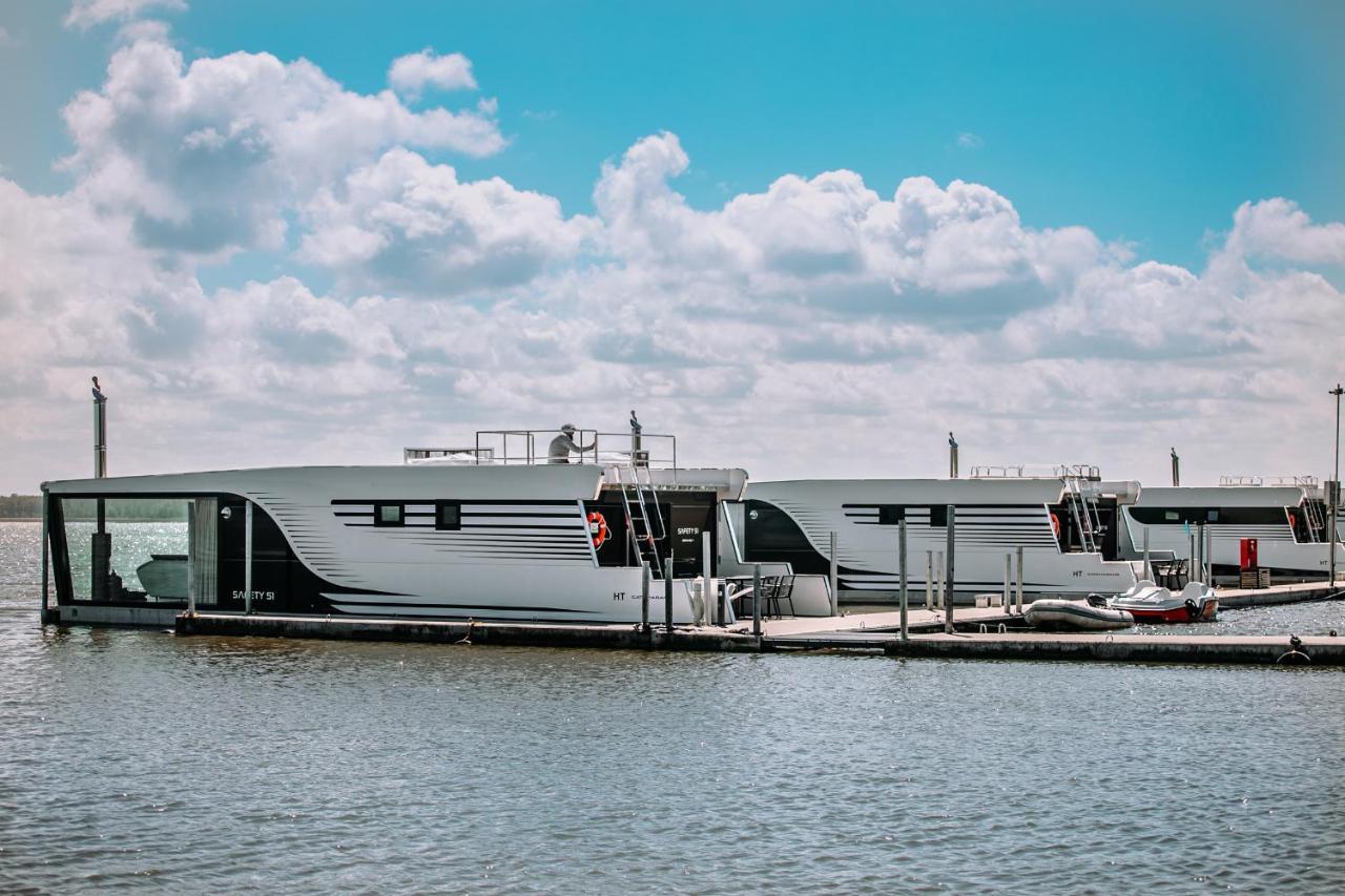 Grand Ht Houseboats - Domki Na Wodzie - Sauna, Jacuzzi, Kominek ميلنو المظهر الخارجي الصورة