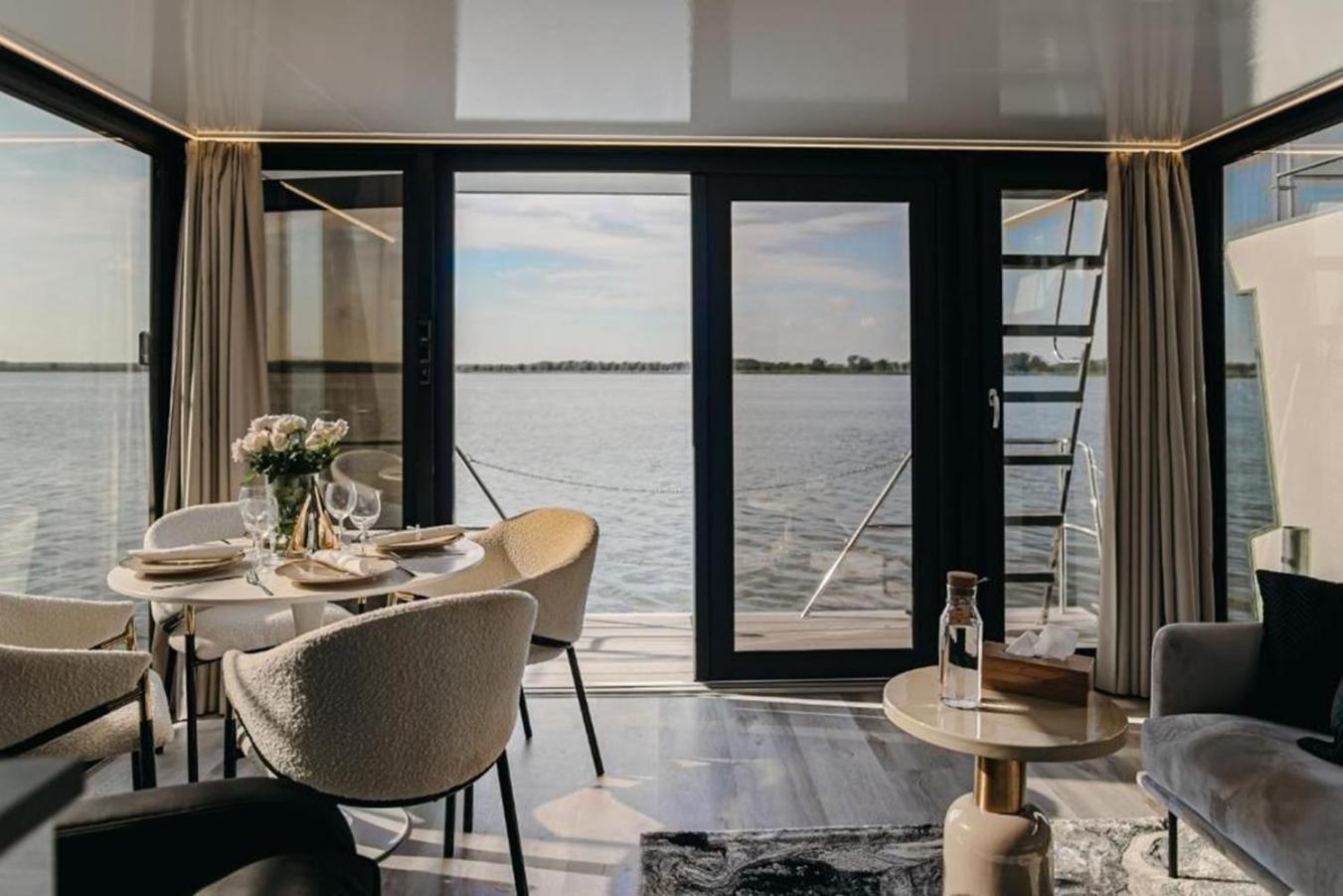 Grand Ht Houseboats - Domki Na Wodzie - Sauna, Jacuzzi, Kominek ميلنو المظهر الخارجي الصورة