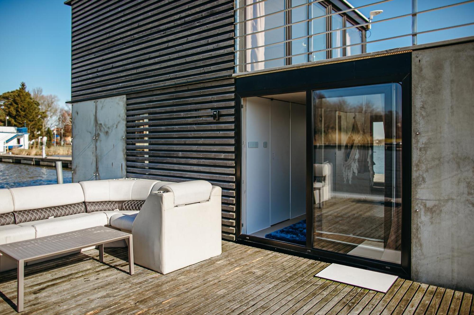 Grand Ht Houseboats - Domki Na Wodzie - Sauna, Jacuzzi, Kominek ميلنو الغرفة الصورة